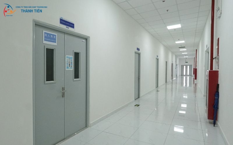 Cửa chống cháy cao cấp – Giải pháp an toàn và thẩm mỹ cho mọi công trình