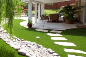 Thảm cỏ nhân tạo cao cấp – Biến không gian sống thành thiên nhiên xanh mát