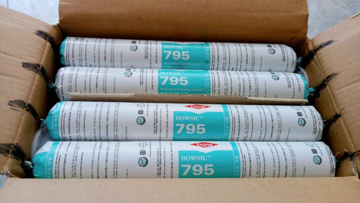 Ưu điểm nổi bật của keo 795