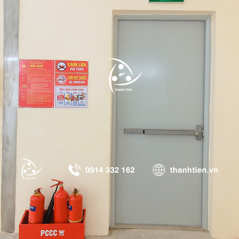 Lỗi thường gặp khi lắp đặt cửa thoát hiểm và cách khắc phục